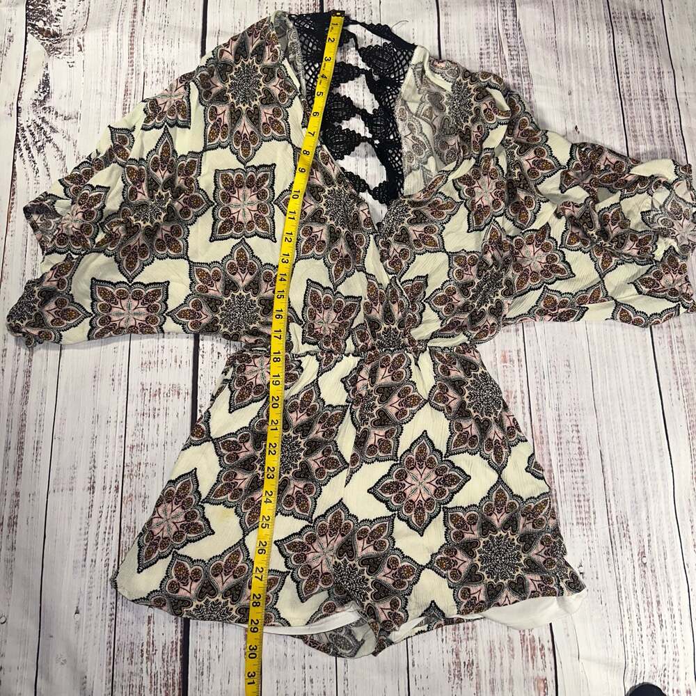 Charlotte Russe Paisley Y2k Medallion Indie Romper with Crochet Back Detail-XS - Picture 4 of 7